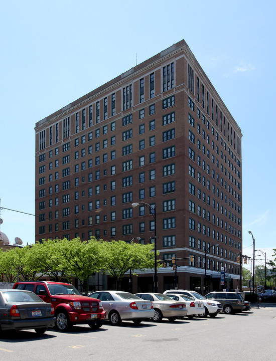 131 W Boardman St in Youngstown, OH - Building Photo