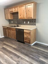 605 Leila Ave in Redding, CA - Building Photo - Building Photo