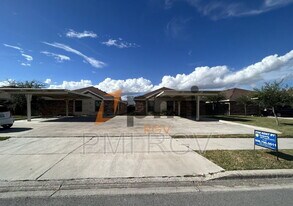 3007 Linda Vista St in Edinburg, TX - Building Photo