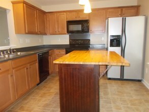 15502 Carrington Ridge Dr in Huntersville, NC - Building Photo - Building Photo