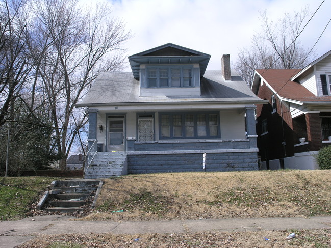 672 Cecil Ave in Louisville, KY - Building Photo - Building Photo