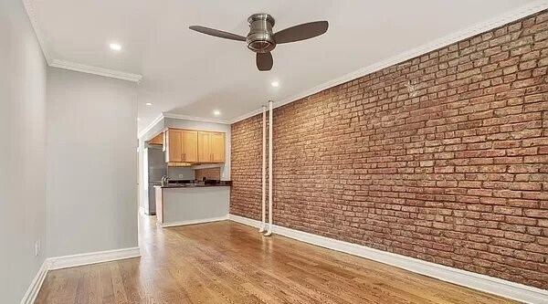 277 E 10th St, Unit 3 in New York, NY - Building Photo - Building Photo