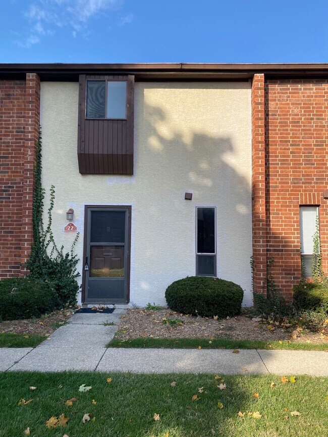 22 King Arthur Ct Rentals in Westerville, OH
