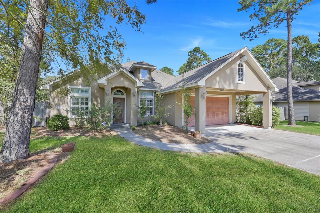 19841 S Plantation Estates Dr in Porter, TX - Building Photo