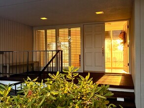 490 Starlight Crest Dr in La Cañada Flintridge, CA - Building Photo - Building Photo