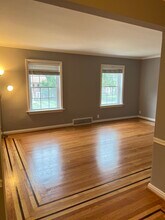 7901 Delmar Blvd in University City, MO - Building Photo - Building Photo
