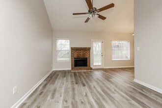 230 High Chaperal Dr in Goodlettsville, TN - Building Photo - Building Photo