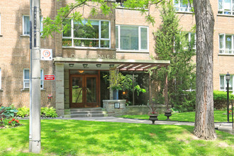 1 Rosedale Rd in Toronto, ON - Building Photo - Building Photo