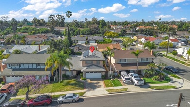 9720 Blandwood Rd in Downey, CA - Foto de edificio - Building Photo