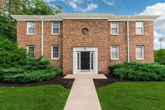 Brooklane Apartments in Ithaca, NY - Foto de edificio - Building Photo