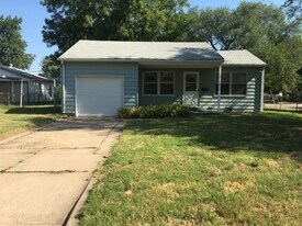 1238 E 31st St S in Wichita, KS - Building Photo