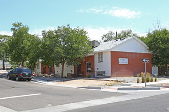 1601 Lead Ave SE in Albuquerque, NM - Building Photo - Building Photo