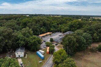 Lake Street Apartments in Somerville, TN - Foto de edificio - Building Photo