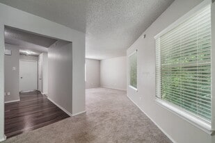 Shadow Ridge in Arlington, TX - Building Photo