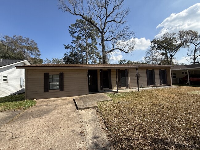 790 Peyton Dr in Beaumont, TX - Building Photo - Building Photo