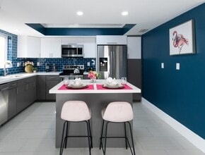 940 W 81st Rd in Hialeah, FL - Building Photo - Building Photo