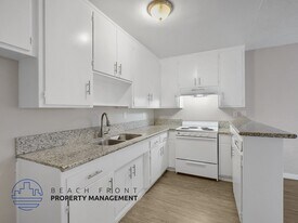 1020 Orange Ave, Unit 1020 Orange ave in Long Beach, CA - Building Photo