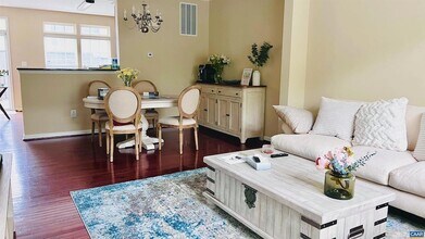 904 Bing Ln in Charlottesville, VA - Foto de edificio - Building Photo