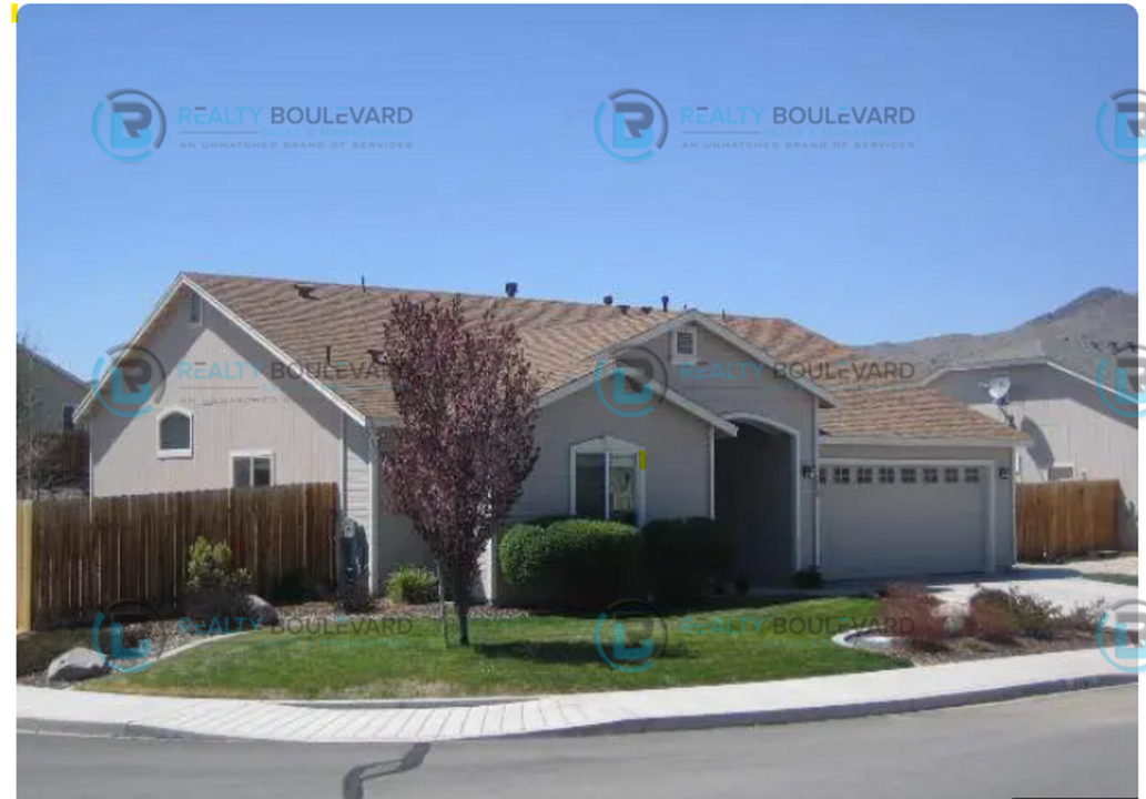 3280 Erin Dr in Sparks, NV - Building Photo