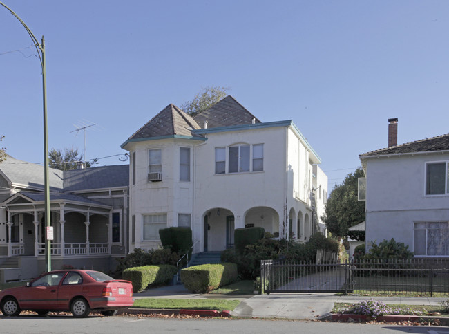 64 N 9th St in San Jose, CA - Foto de edificio - Building Photo