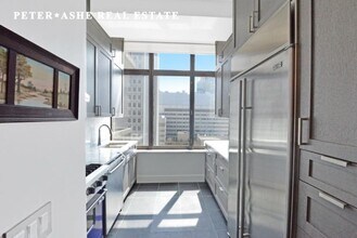 422 E 72nd St in New York, NY - Building Photo - Building Photo