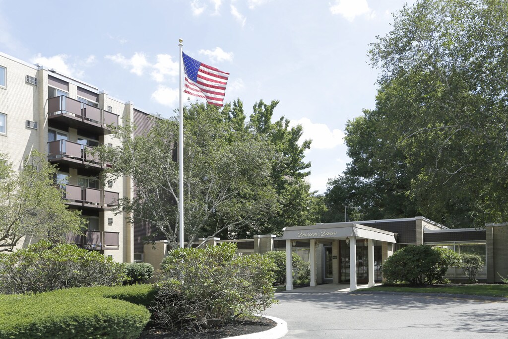 Leisure Lane Apartments in Stoneham, MA