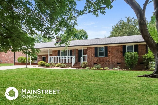 663 Sunridge Dr in Lincolnton, NC - Building Photo - Building Photo