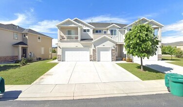 3811 N Prairie Grass Dr in Lehi, UT - Foto de edificio - Building Photo