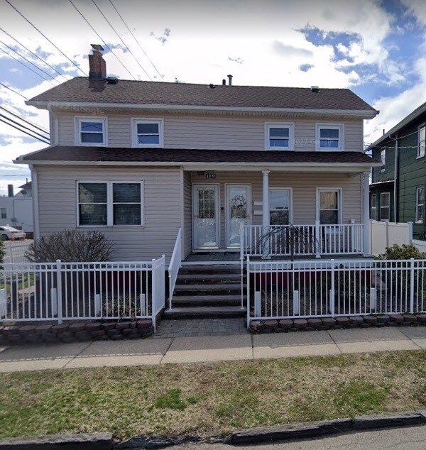 109 Kansas St Rentals in Hackensack, NJ