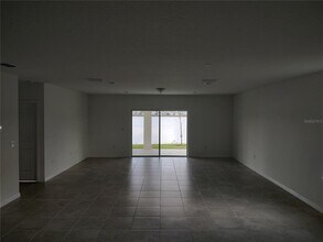 3872 Capri Coast Dr in Plant City, FL - Building Photo - Building Photo