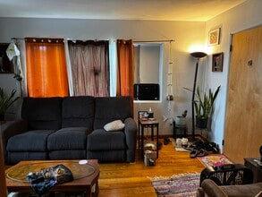 7 Virginia Ave, Unit 4 in Endicott, NY - Building Photo - Building Photo