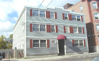 132A Franklin St Apartments