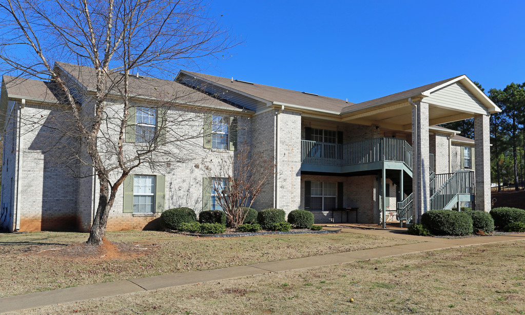 Hickory Run II Apartments in Jacksonville, AL | ApartmentHomeLiving.com