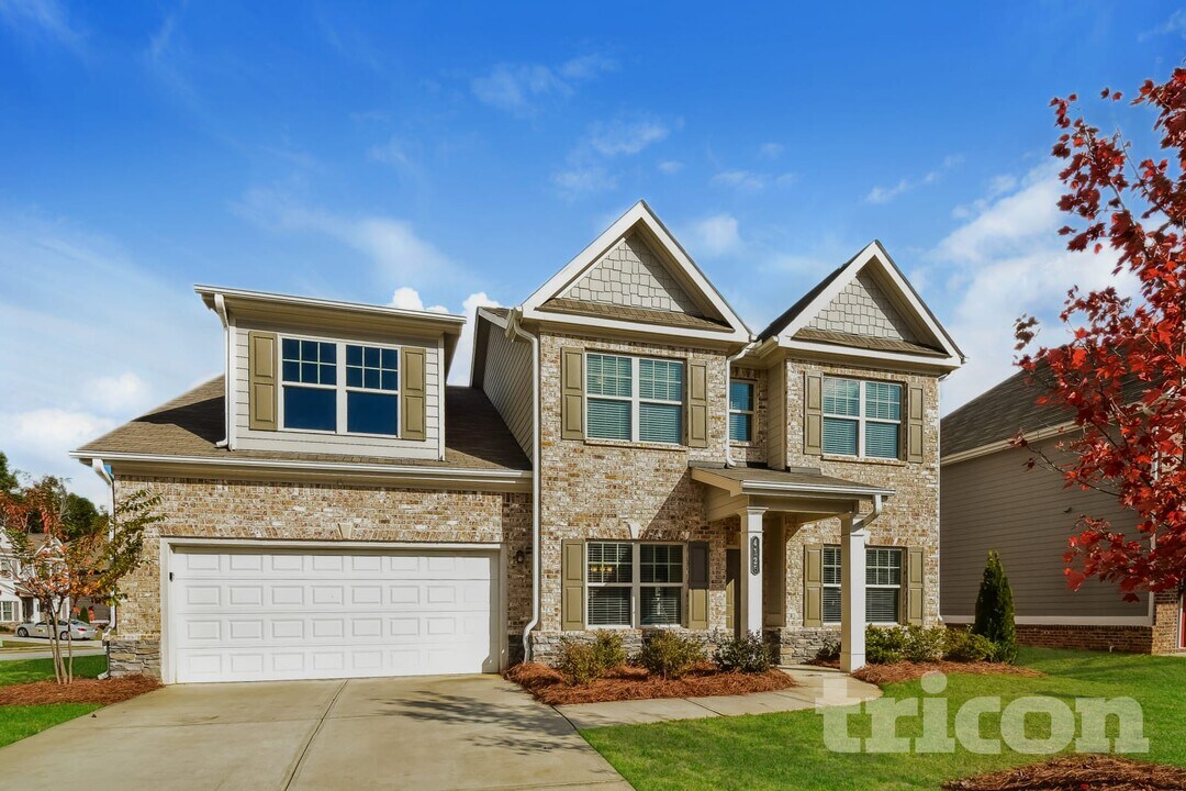 4125 Evelyn View Ct in Snellville, GA - Foto de edificio