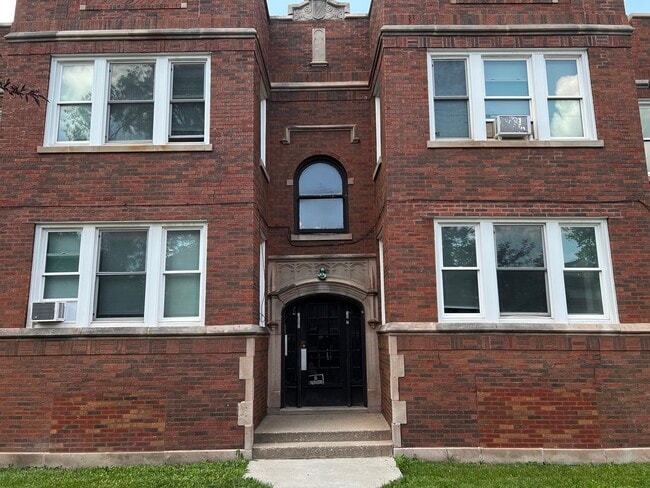10500 S Wabash Ave