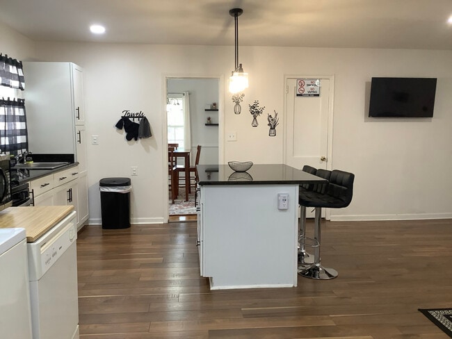 property at 1901 S Gordon St SW