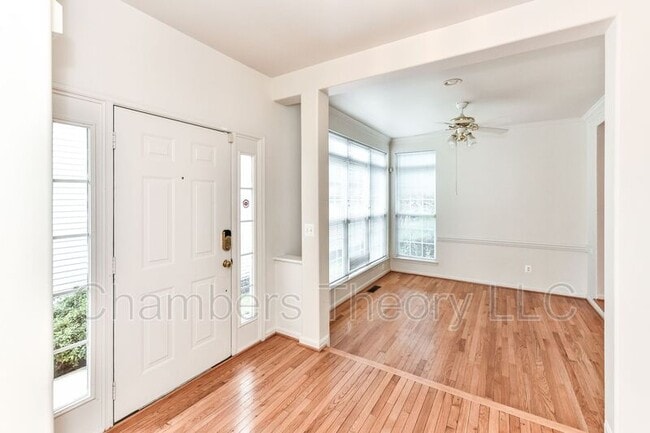 9804 Bolton Village Ct in Fairfax, VA - Building Photo - Building Photo