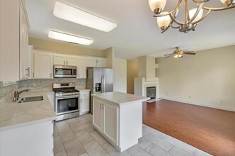 1689 Southpointe Dr in Yuba City, CA - Building Photo - Building Photo