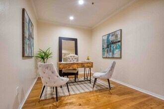 12011 Goshen Ave, Unit 203 in Los Angeles, CA - Building Photo - Building Photo