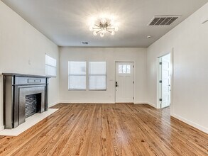 3215 N Francis Ave in Oklahoma City, OK - Foto de edificio - Building Photo