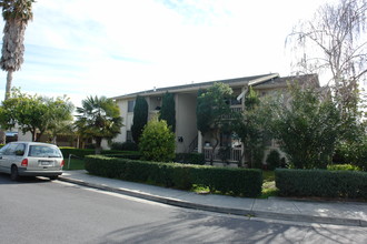 1270 Civic Center Dr in Santa Clara, CA - Building Photo - Building Photo