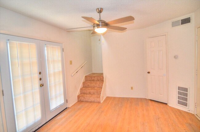 6503 Ridgecrest Rd in Dallas, TX - Building Photo - Building Photo