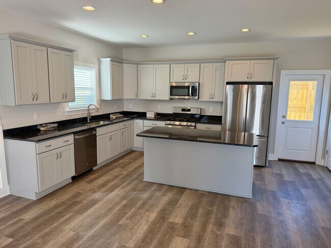 117 Penny Ln in Valparaiso, FL - Building Photo - Building Photo