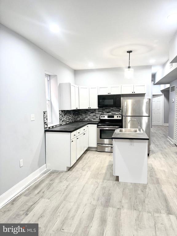 5323 Walnut St in Philadelphia, PA - Building Photo - Building Photo