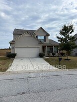 451 Riverdale Rd in Simpsonville, SC - Building Photo