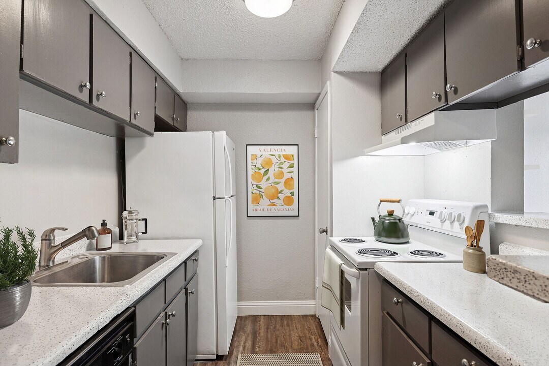 ReNew Scotsdale in Midland, TX - Foto de edificio