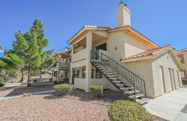 1205 N Buffalo Dr in Las Vegas, NV - Foto de edificio - Building Photo