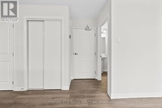 1302 Creekway Private in Ottawa, ON - Building Photo - Building Photo