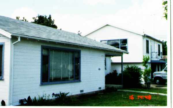 387-395 Charles Ave in Sunnyvale, CA - Building Photo - Building Photo