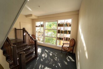 11 Aviles St, Unit 2D in St. Augustine, FL - Building Photo - Building Photo